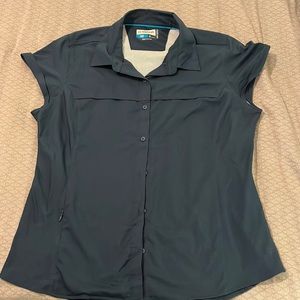 Magellan gosh gear cap sleeve shirt